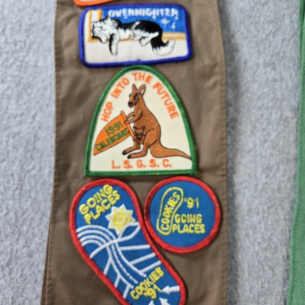 Vintage Girl Scouts U.S.A. Bundle Girls One Size Multicolor Scarf Patchwork‎